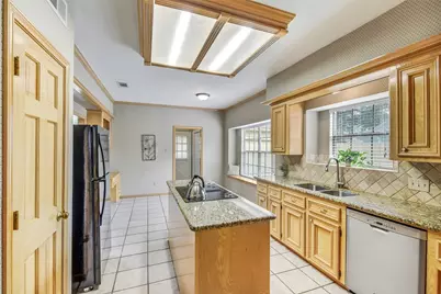 5623 Spring Lodge Drive, Houston, TX 77345 - Photo 10