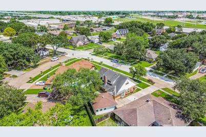 12011 Kirknoll Drive, Houston, TX 77089 - Photo 6