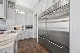 11707 Beachside, Galveston, TX 77554 - Photo 30