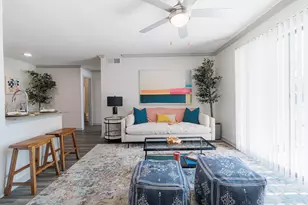 200 Hallow Tree Ln, Houston, TX 77090 - Photo 2