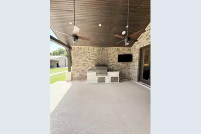 1043 Winchester Trail, Angleton, TX 77515 - Photo 22