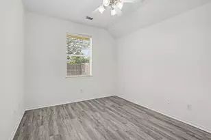 18314 Manorcliff Ln, Katy, TX 77449 - Photo 14