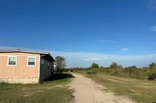2727 N County Road 807 Bayou St, Angleton, TX 77515 - Photo 1
