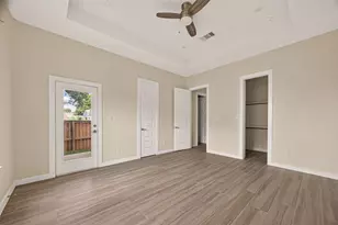 90 Burress St, Houston, TX 77022 - Photo 34