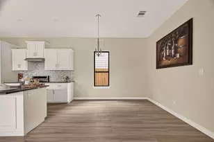 90 Burress St, Houston, TX 77022 - Photo 26