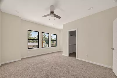 90 Burress Street #B, Houston, TX 77022 - Photo 14