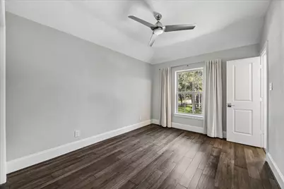 14855 Perthshire Road, Houston, TX 77079 - Photo 32