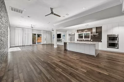 14855 Perthshire Road, Houston, TX 77079 - Photo 16