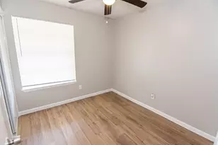 2430 Avilion Ct, Pearland, TX 77584 - Photo 6