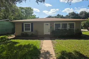 1300 West St, Rosenberg, TX 77471 - Photo 1