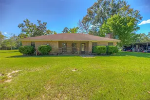 438 Bird Rd, Livingston, TX 77351 - Photo 2