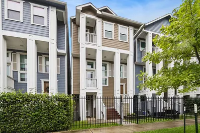 2407 Lawrence Street, Houston, TX 77008 - Photo 1