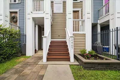 2407 Lawrence Street, Houston, TX 77008 - Photo 2