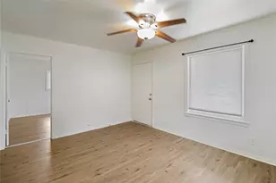 604 W Peach St, Angleton, TX 77515 - Photo 6