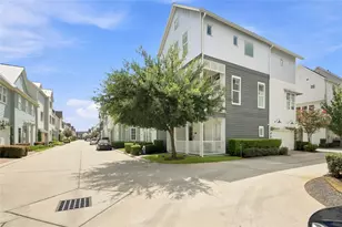 8653 Green Kolbe Ln, Houston, TX 77080 - Photo 4