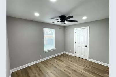 520 Avenue E, Conroe, TX 77301 - Photo 18