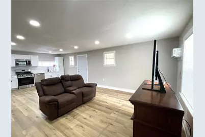 520 Avenue E, Conroe, TX 77301 - Photo 8