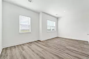 425 Alvia Run Ln, Houston, TX 77018 - Photo 24