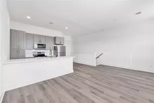 425 Alvia Run Ln, Houston, TX 77018 - Photo 6