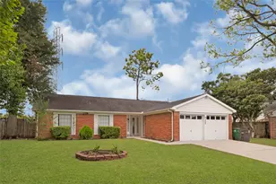 7302 Redding Rd, Houston, TX 77036 - Photo 2