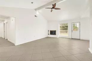 7302 Redding Rd, Houston, TX 77036 - Photo 14