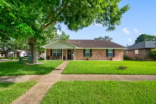 1126 Jeffrey St, Deer Park, TX 77536 - Photo 4