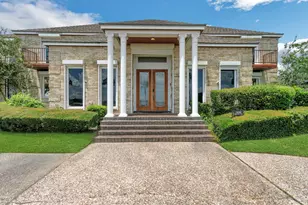 18506 Upper Bay Rd, Houston, TX 77058 - Photo 2