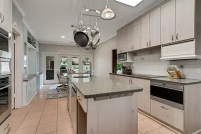 18506 Upper Bay Road, Houston, TX 77058 - Photo 22