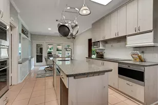 18506 Upper Bay Rd, Houston, TX 77058 - Photo 22