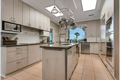 18506 Upper Bay Road, Houston, TX 77058 - Photo 24