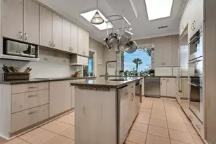 18506 Upper Bay Rd, Houston, TX 77058 - Photo 24