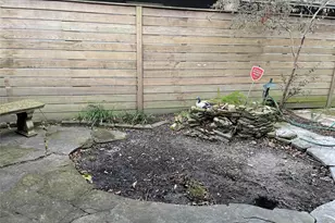 5122 S Jackwood St, Houston, TX 77096 - Photo 16