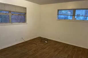 5122 S Jackwood St, Houston, TX 77096 - Photo 8