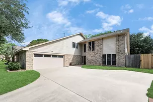 7731 Club Lake Dr, Houston, TX 77095 - Photo 32