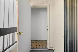 2211 S Braeswood Blvd, Houston, TX 77030 - Photo 22