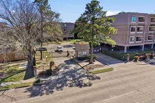 2211 S Braeswood Blvd, Houston, TX 77030 - Photo 26