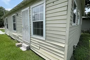 327 De Haven St, Houston, TX 77029 - Photo 4