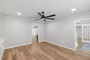 2801 Briar Grove Cir, Bryan, TX 77802 - Photo 10