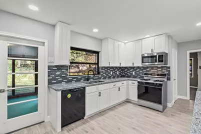 1407 Lamar Drive, La Marque, TX 77568 - Photo 8