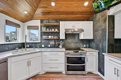 4207 Maison Rouge Court, Galveston, TX 77554 - Photo 12