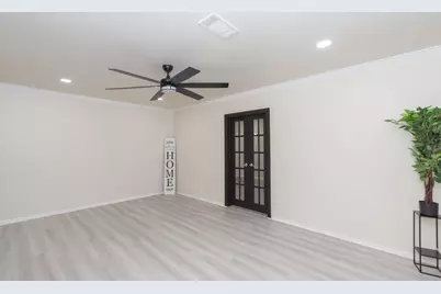 5834 Overdale Street, Houston, TX 77033 - Photo 2
