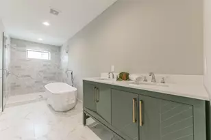 5302 Tarawa Rd, Houston, TX 77033 - Photo 30