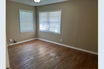 806 N Avenue B, Freeport, TX 77541 - Photo 6