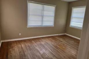 806 N Avenue B, Freeport, TX 77541 - Photo 4