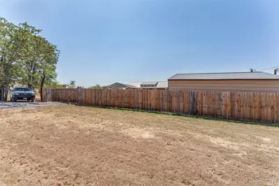 128 Cheyenne Drive, Bridgeport, TX 76426 - Photo 24