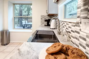 29 Pinewood Forest Ct, The Woodlands, TX 77381 - Photo 8