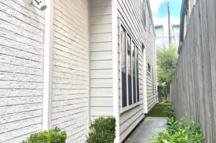 5018 Dickson St, Houston, TX 77007 - Photo 2
