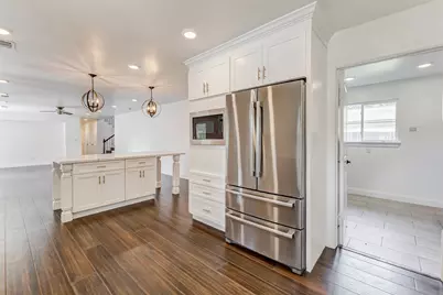 10602 Riverview Drive, Houston, TX 77042 - Photo 18