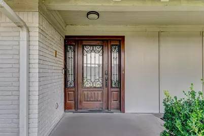 10602 Riverview Drive, Houston, TX 77042 - Photo 6