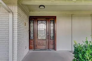 10602 Riverview Dr, Houston, TX 77042 - Photo 6